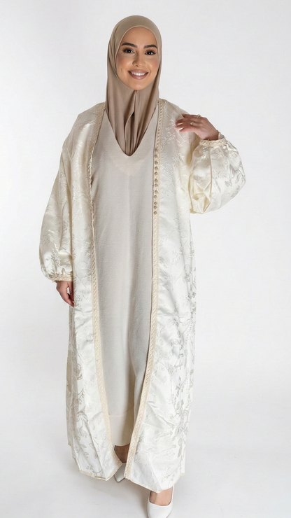 Kimono blanc avec motifs