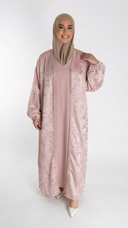 kimono rose avec motifs